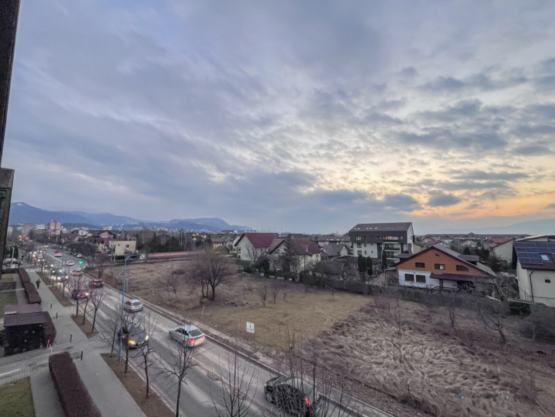 Apartament cu 2 camere in Tractoru 