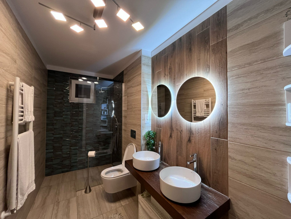 3 Camere de Vis în Inima Orașului – Urban Plaza