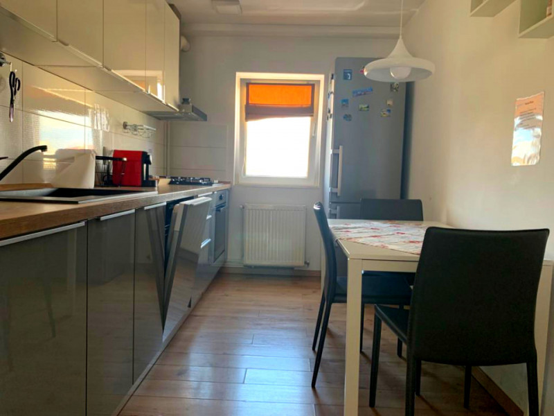 Apartament 3 camere - Scriitorilor