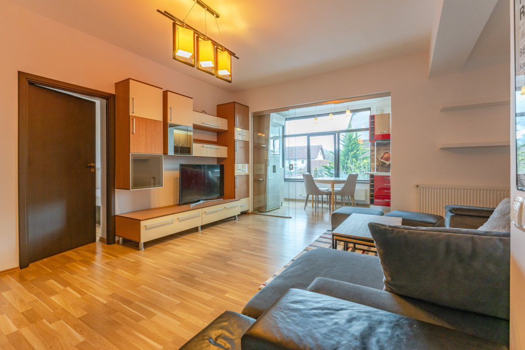 Apartament 2 camere, zona case / vile, cartier Tractorul