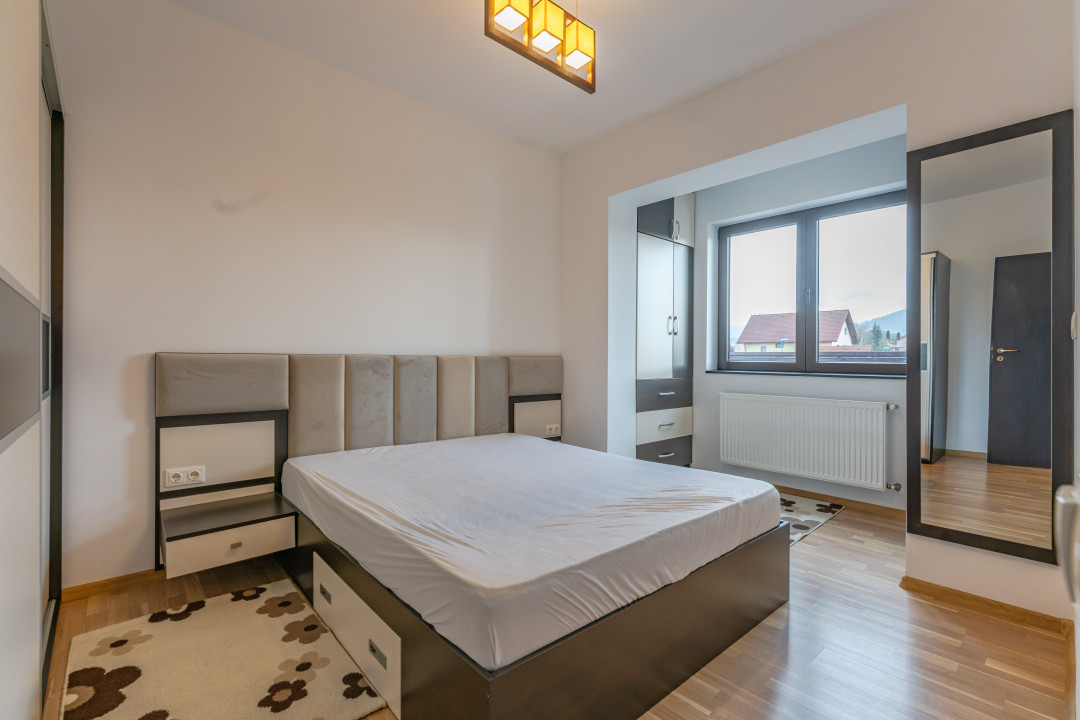 Apartament 2 camere, zona case / vile, cartier Tractorul