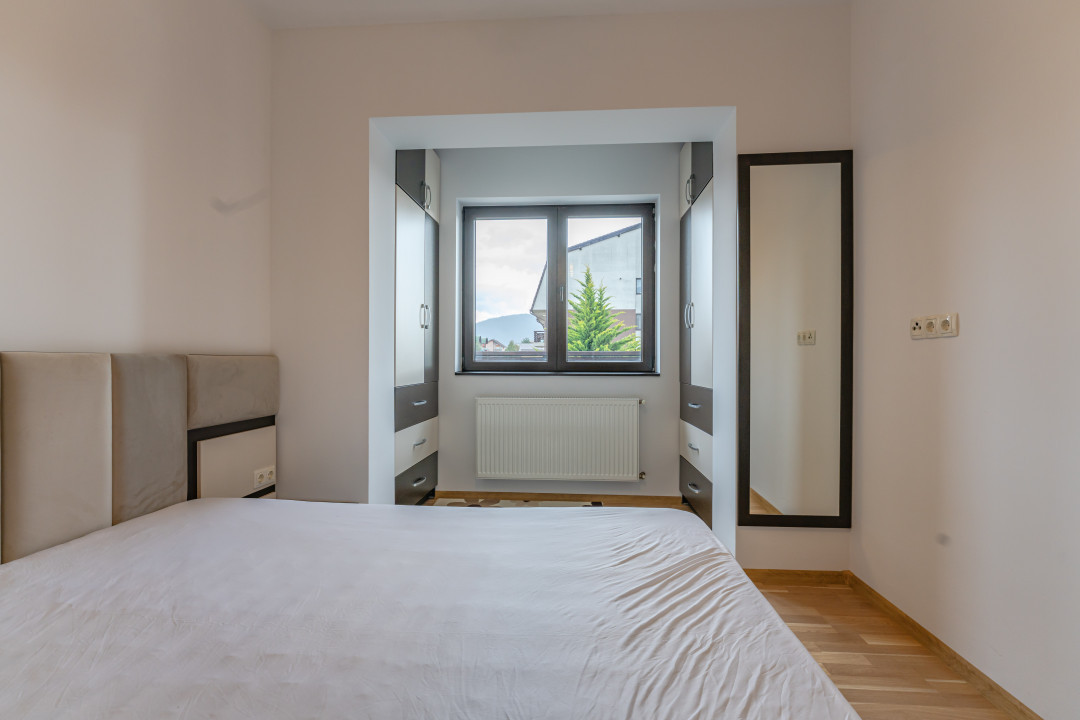 Apartament 2 camere, zona case / vile, cartier Tractorul