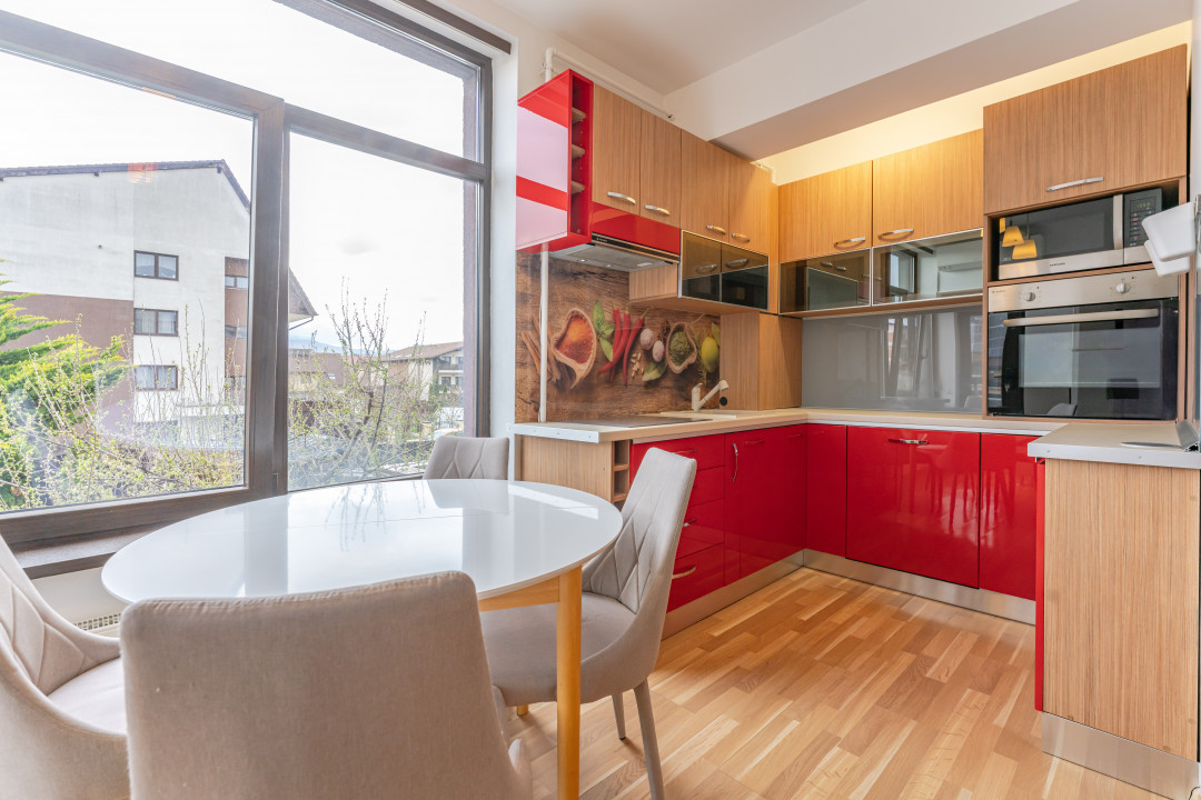 Apartament 2 camere, zona case / vile, cartier Tractorul