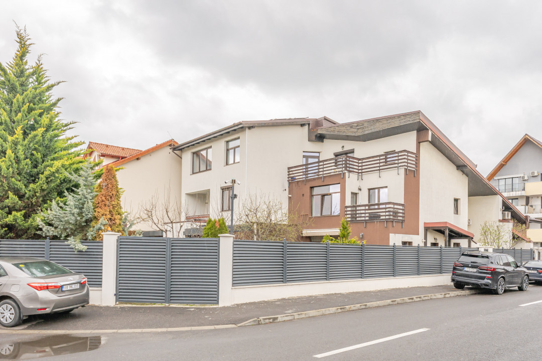 Apartament 2 camere, zona case / vile, cartier Tractorul