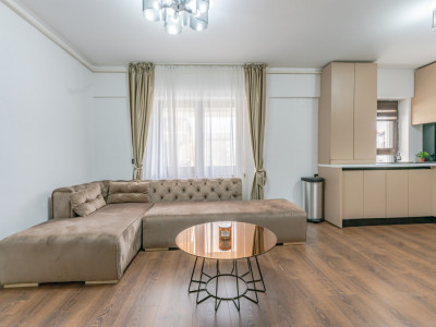 Apartament 2 camere, zona de case / vile, cartier Tractorul