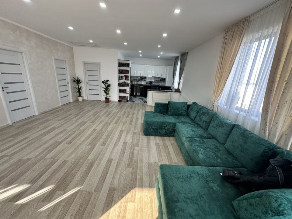 Vanzare casa, 3 camere, la cheie, Tărlungeni