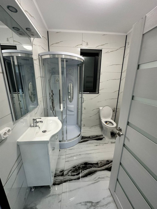 Vanzare casa, 3 camere, la cheie, Tărlungeni