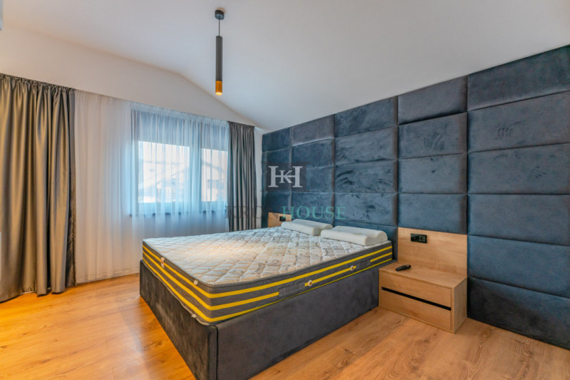 Apartament 3 camere, in casa, zona Coresi