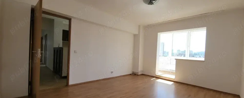 Vanzare apartament 4 camere, zona Grivitei