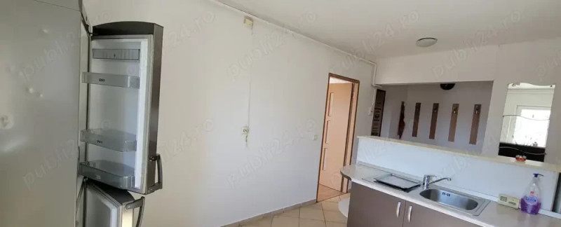 Vanzare apartament 4 camere, zona Grivitei