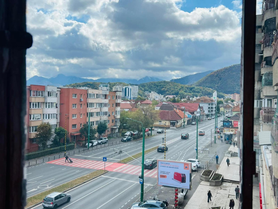 Apartament 3 Camere de Închiriat | Zona 13 Decembrie | Modern și Spațios