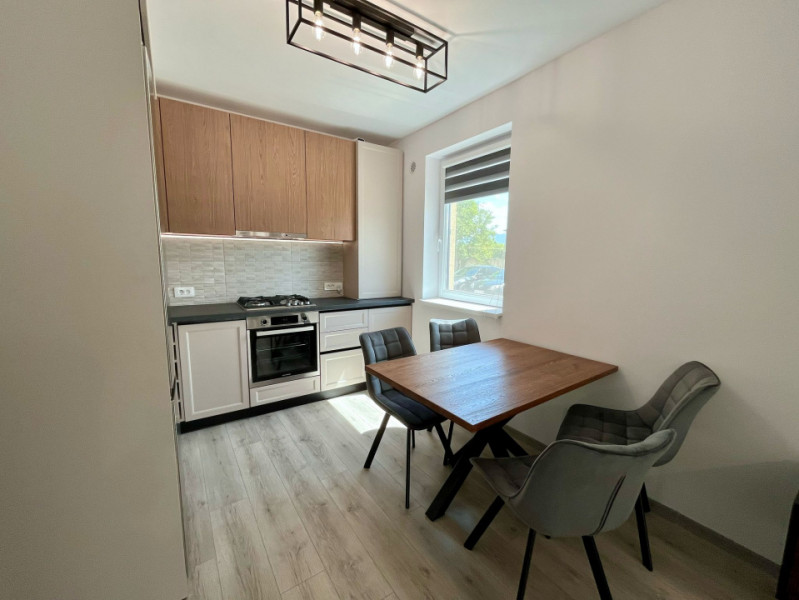 Apartament cu 3 camere in Mountain View 