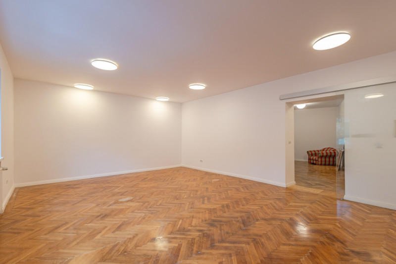 Spatiu comercial pretabil: clinica medicala, spatii de birou - locatie Centrala