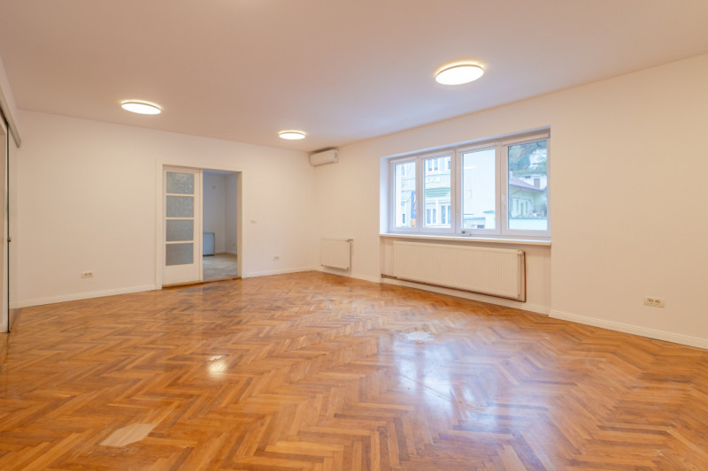 Spatiu comercial pretabil: clinica medicala, spatii de birou - locatie Centrala