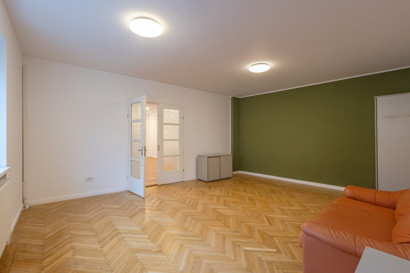 Spatiu comercial pretabil: clinica medicala, spatii de birou - locatie Centrala