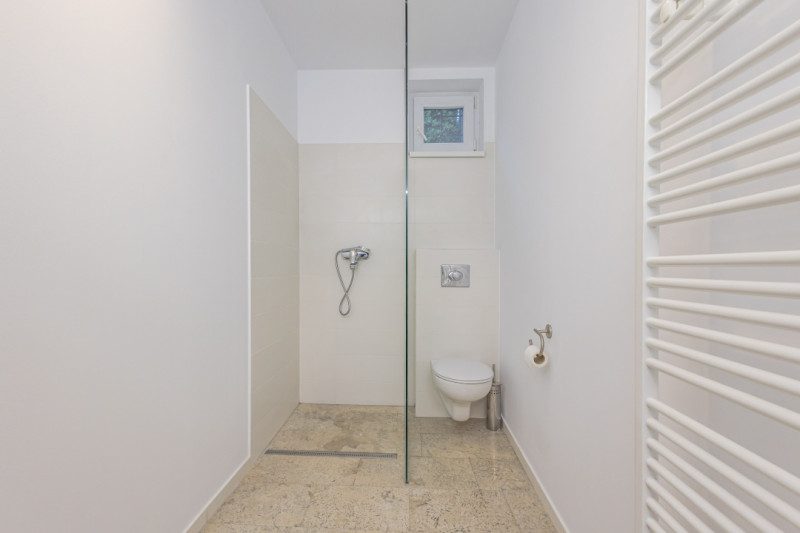 Spatiu comercial pretabil: clinica medicala, spatii de birou - locatie Centrala