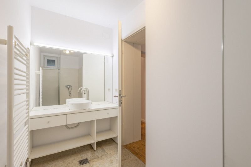 Spatiu comercial pretabil: clinica medicala, spatii de birou - locatie Centrala