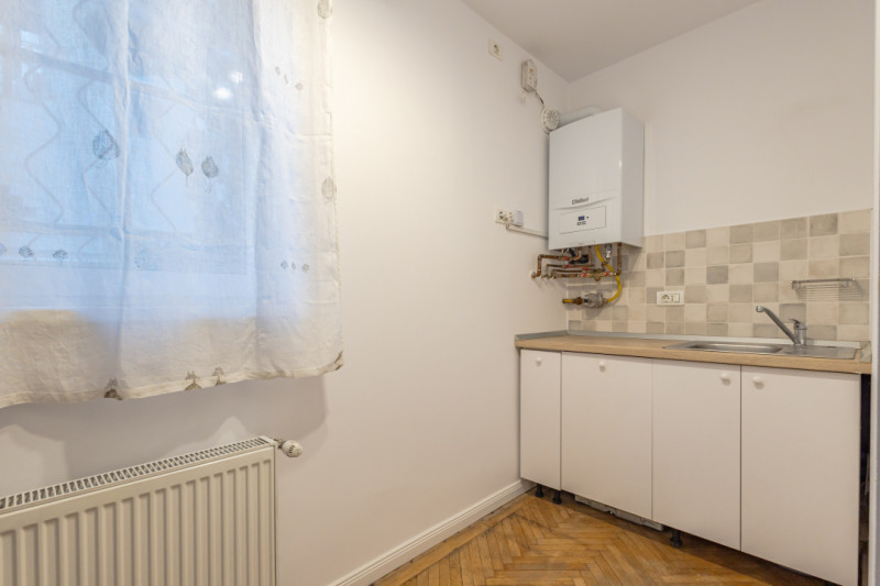Spatiu comercial pretabil: clinica medicala, spatii de birou - locatie Centrala