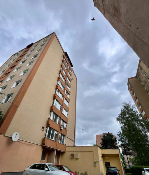 Apartament cu 2 camere in zona Vlahuta 