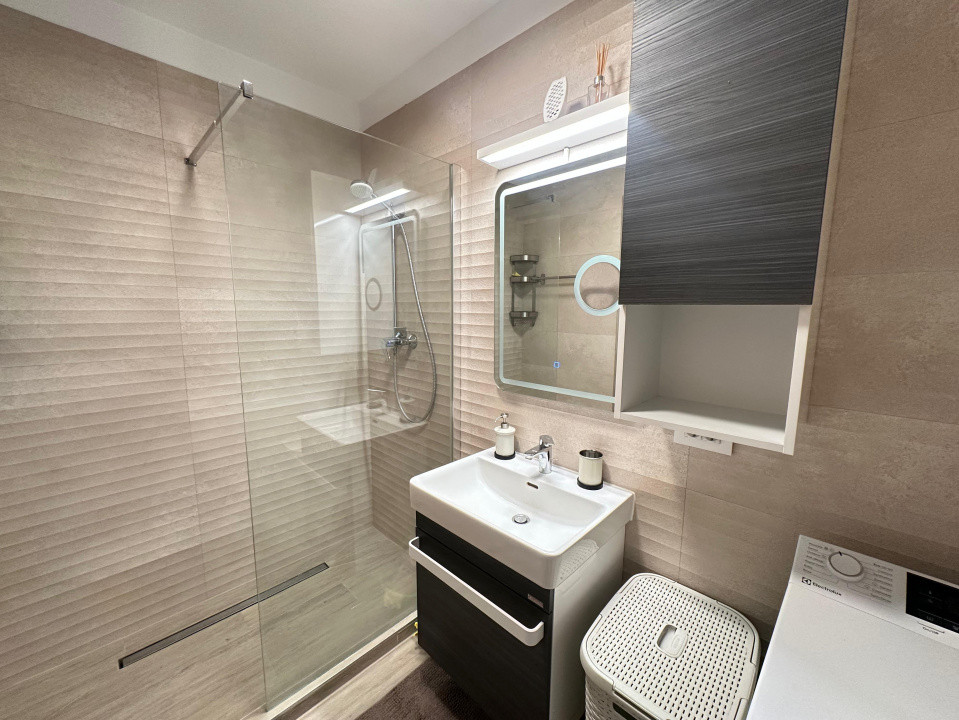 Apartament Studio în Coresi – Mobilat Complet, Gata de Mutare