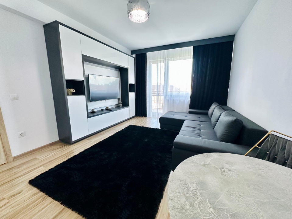 Apartament modern cu 2 camere în Tractorul 