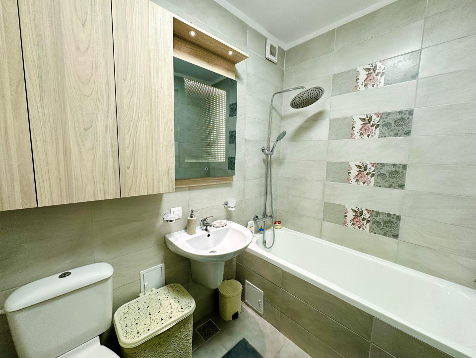 Apartament modern cu 2 camere în Tractorul 