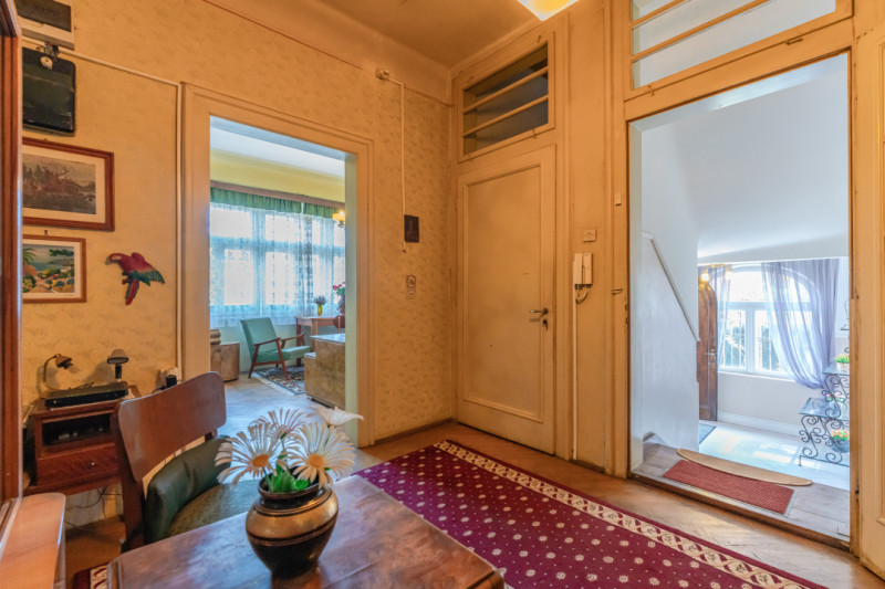 Casa deosebita, teren 749mp, str. Ion Ratiu