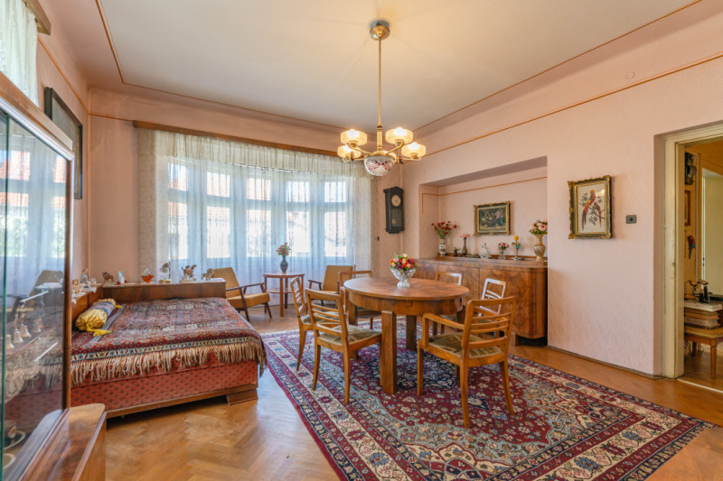 Casa deosebita, teren 749mp, str. Ion Ratiu