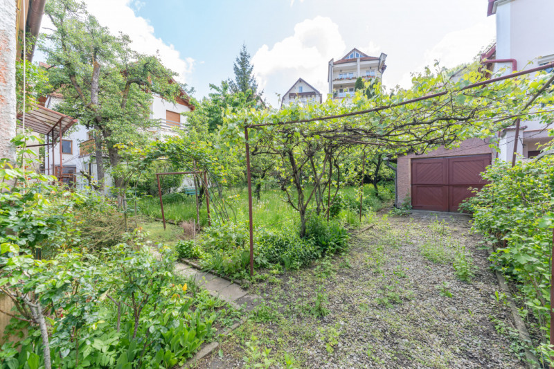 Casa deosebita, teren 749mp, str. Ion Ratiu