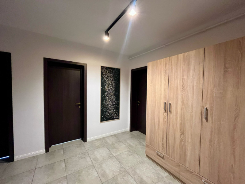 Apartament cu 3 camere in complexul Subcetate 