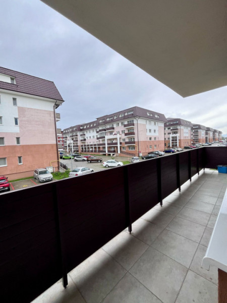 Apartament cu 3 camere in complexul Subcetate 
