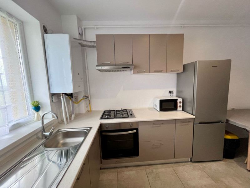 Apartament cu 3 camere in complexul Subcetate 