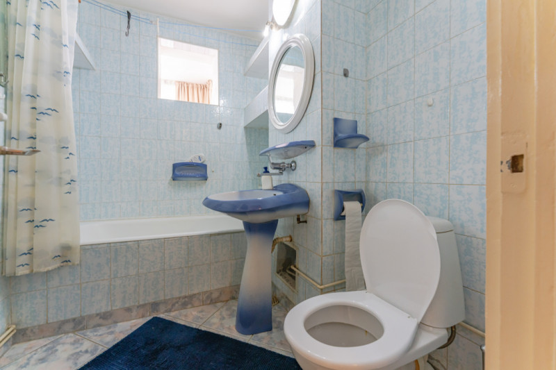 Apartament cu 4 camere, decomandat, zona Faget!