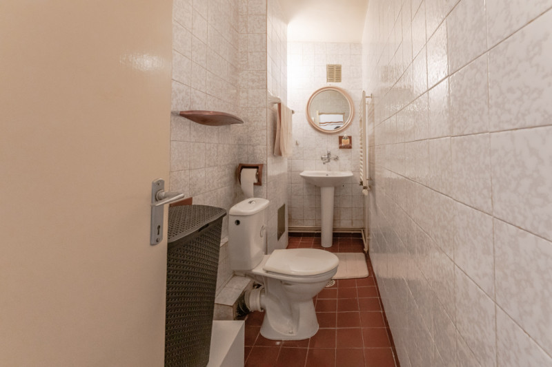 Apartament cu 4 camere, decomandat, zona Faget!