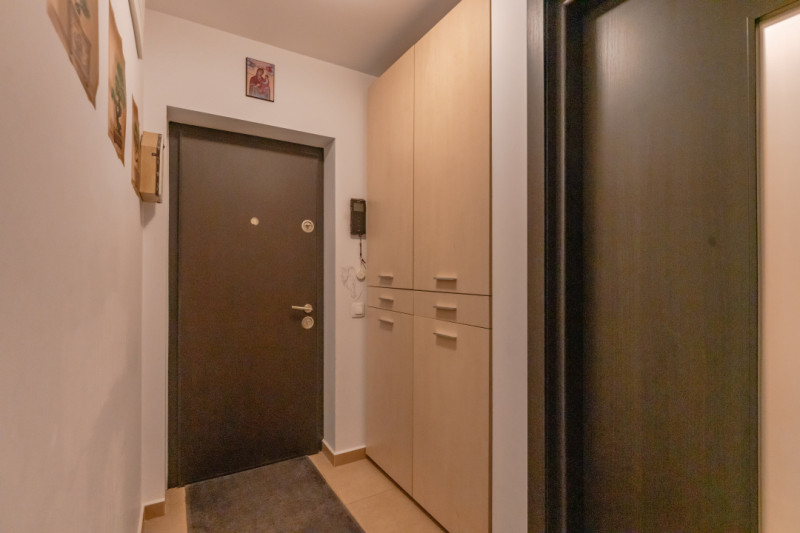 Apartament cu 3 camere in Urban Residence, zona Coresi.
