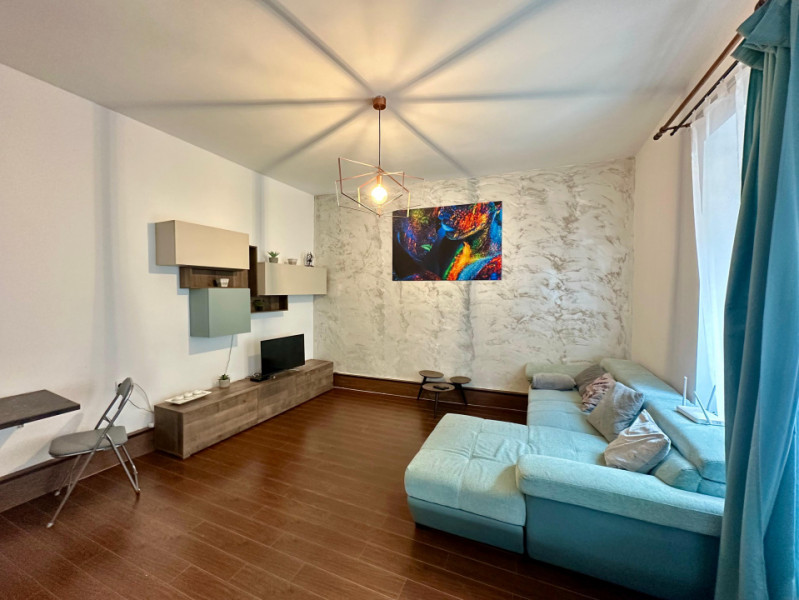 Apartament cochet de doua camere pe Republicii 