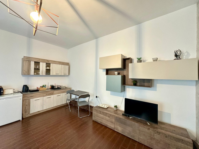 Apartament cochet de doua camere pe Republicii 