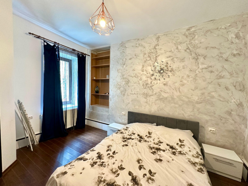 Apartament cochet de doua camere pe Republicii 