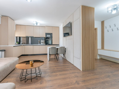 Apartament cochet in zona case / vile, Coresi