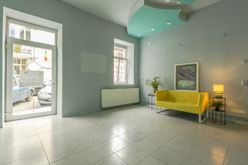 Spatiu comercial, C. Istoric, ideal cabinet avocat/asigurari/agentie turism