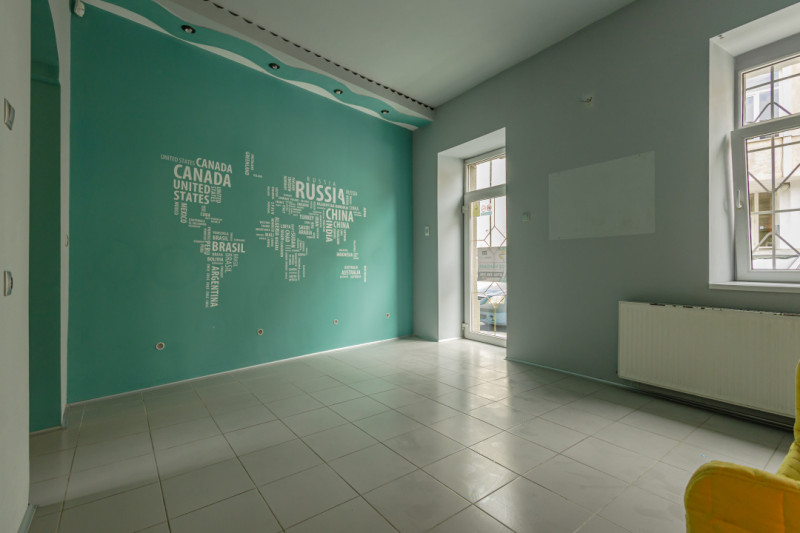 Spatiu comercial, C. Istoric, ideal cabinet avocat/asigurari/agentie turism