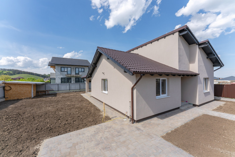 Casa pe parter | utilitati complete | predare in iulie 2025