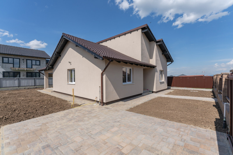 Casa pe parter | utilitati complete | predare in iulie 2025