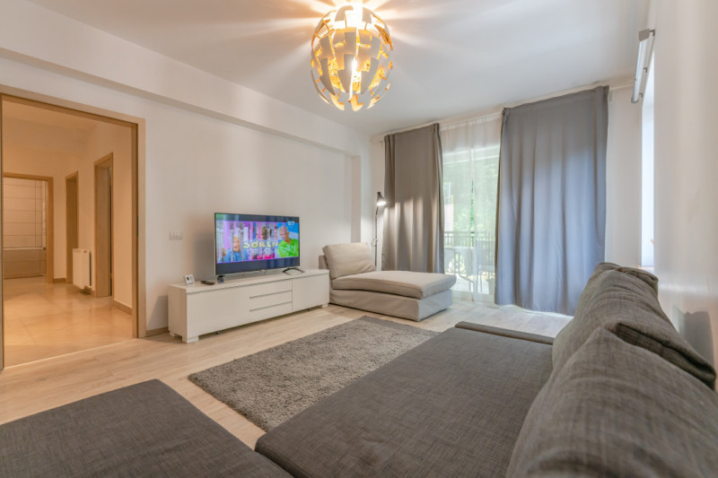 Apartament Premium cu 2 Camere de Închiriat zona centrala.