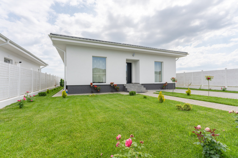 Casă modernă, complet utilată, aproape de oraș – Gata de mutat!