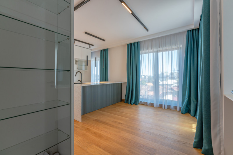 TRĂIEȘTE LUXUL – PENTHOUSE UNIC CU VEDERE SPRE TÂMPA