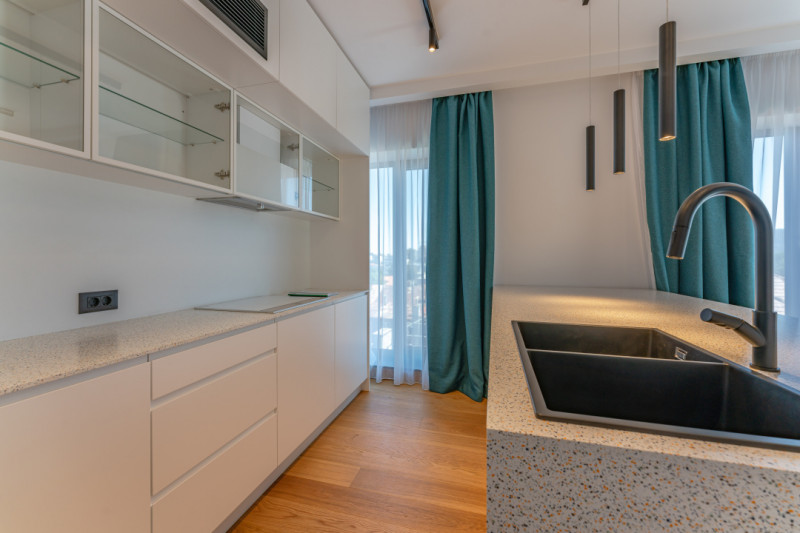 TRĂIEȘTE LUXUL – PENTHOUSE UNIC CU VEDERE SPRE TÂMPA