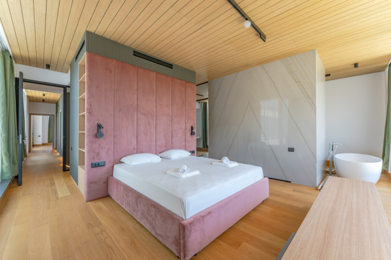 TRĂIEȘTE LUXUL – PENTHOUSE UNIC CU VEDERE SPRE TÂMPA