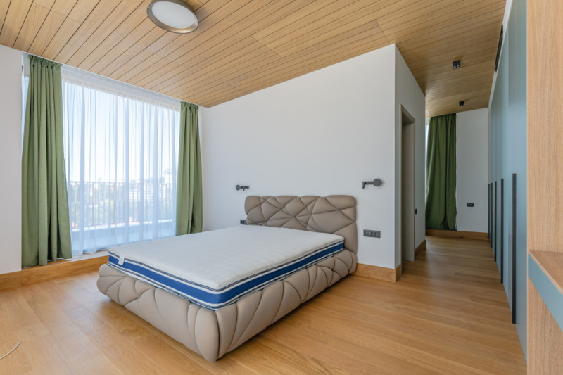TRĂIEȘTE LUXUL – PENTHOUSE UNIC CU VEDERE SPRE TÂMPA