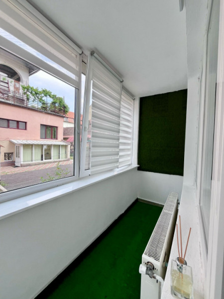 Apartament cu doua camere in zona Centrala 